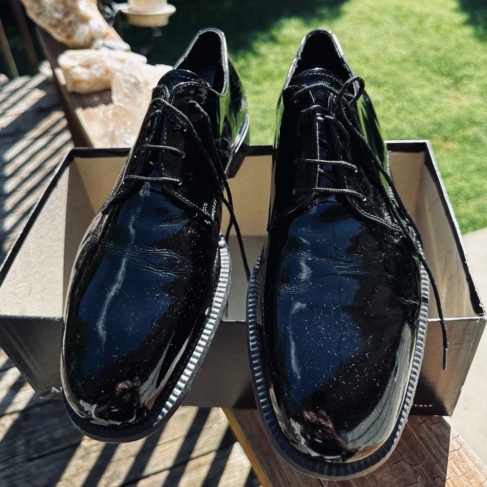 Adolfo Glossy Black Tuxedo Oxfords. Sz 11. EUC Handmade in Italy